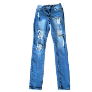 Fashion Nova Distressed/Destroyed Skinny High Rise Jeans Size 3/4